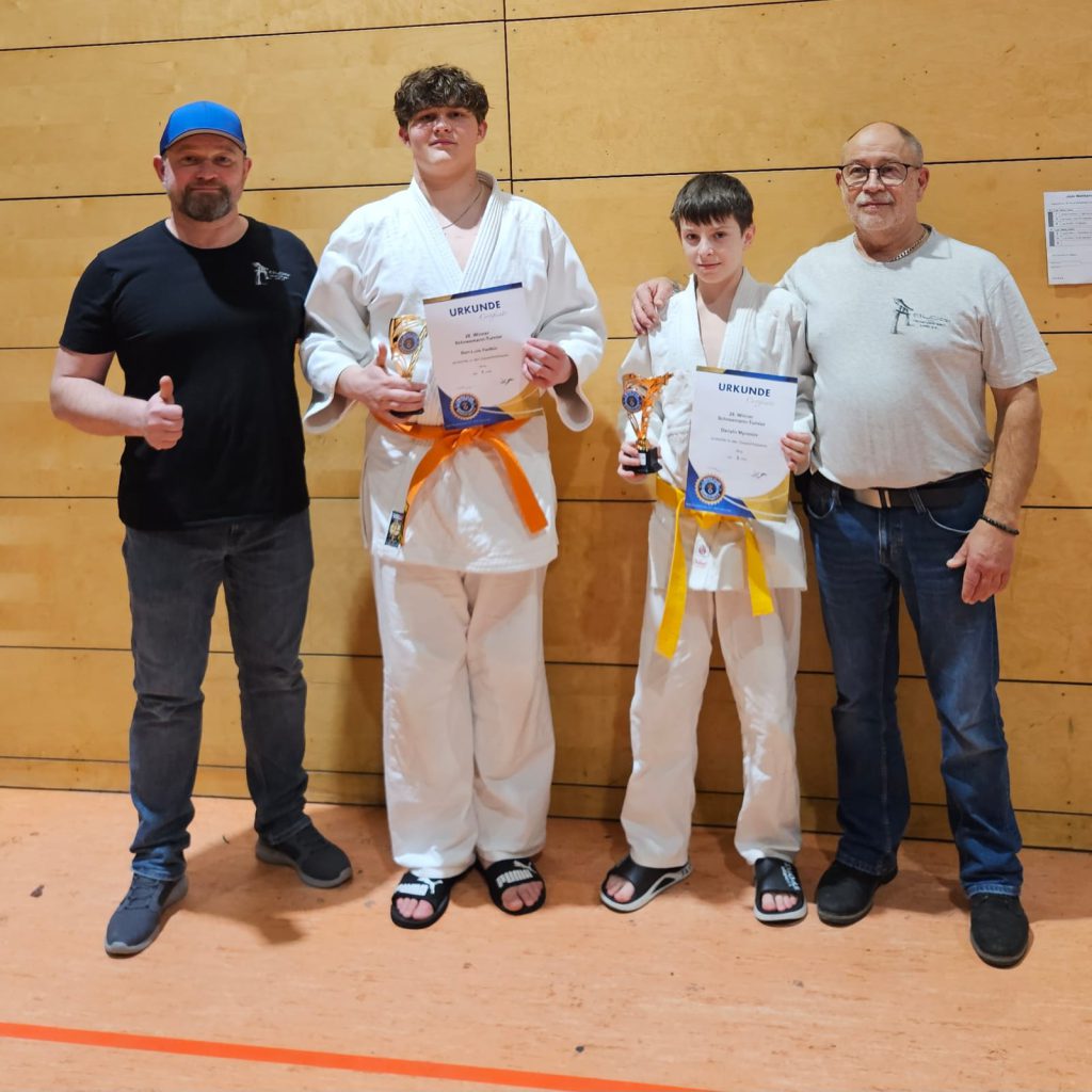 (li.-re.) Wladi, Ben-Luis, Danylo, Jürgen